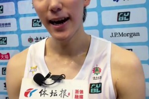 周楷恒一度领先古德温...
