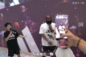 NBA球星中国行：有人走过场全程冷脸，有人掏真心融成一片！